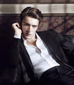 欧美男同照片视频直播,镜头下的情感与生活